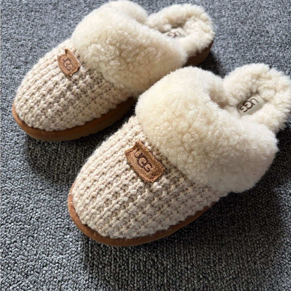UGG COZY KNIT WOMEN SLIPPERS KNIT CREAM US 7